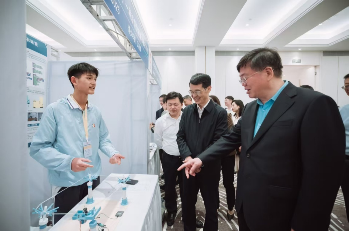 1744600380635091499.png 圖片2.png