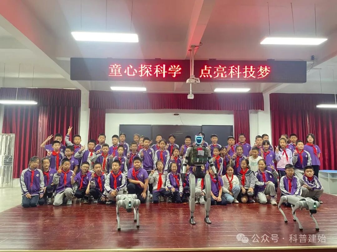 1759029614548009145.jpg 1759029577597015767.jpg